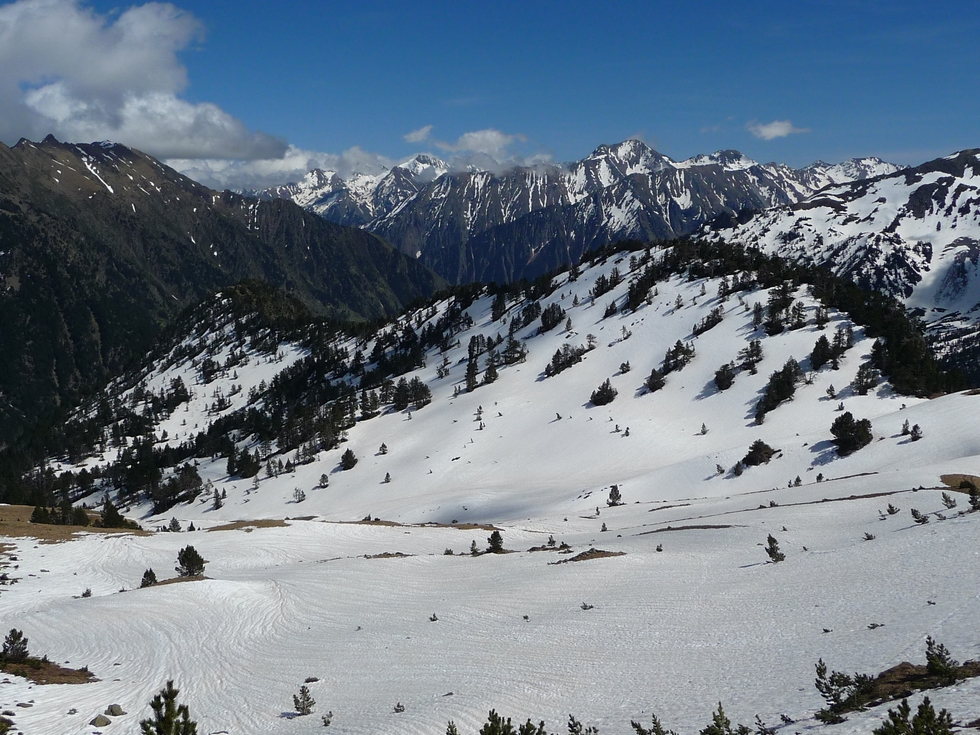 encore-de-beaux-champs-de-neige-versant-oule-retour-sans-raquettes-au-monpelat
