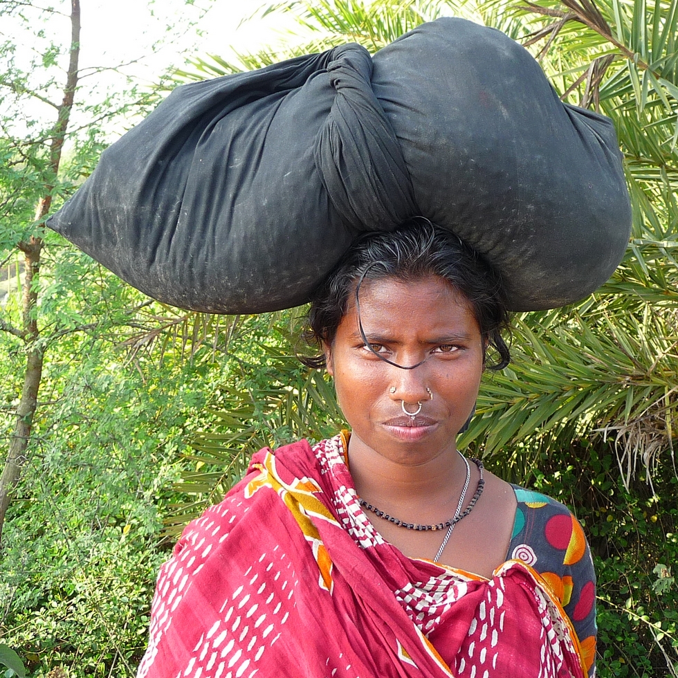 femme-bedey-portant-ballot-bangladesh-second-travel-8