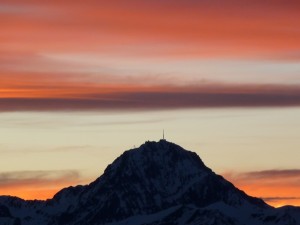 bientot-la-nuit-sera-la-randonnee-au-crepuscule-sur-montaut