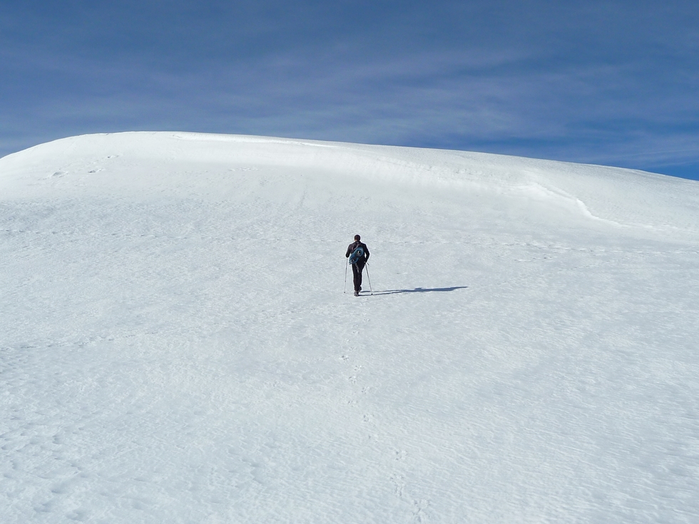 de-belles-etendues-neige-joyeux-noel-depuis-plan-montmajou