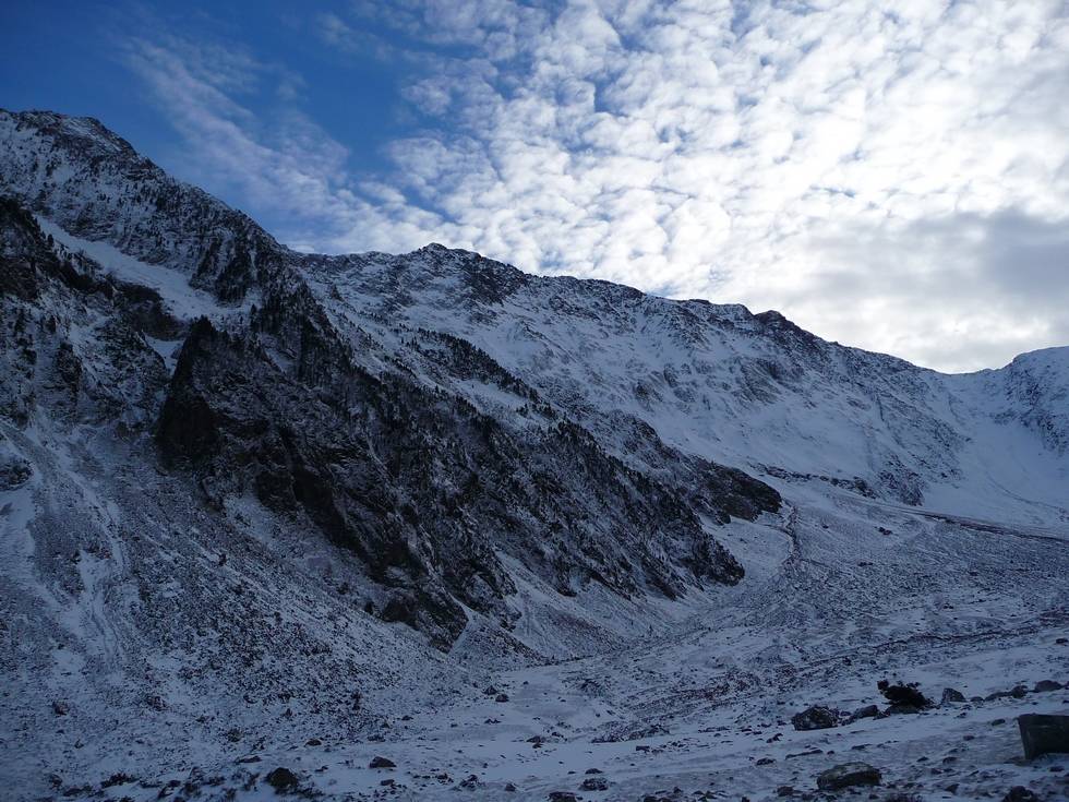 endroit-est-glaciere-en-janvier-balade-dans-vallon-la-pez