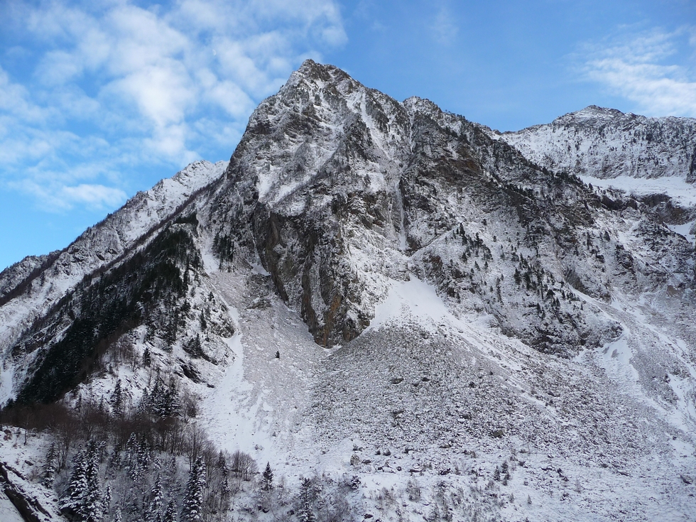 pic-midi-de-genos-balade-dans-vallon-la-pez