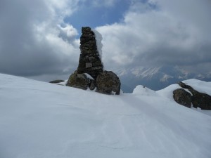 breve-trouee-ciel-bleu-fond-air-frais-au-montious