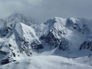 c-est-vraiment-charge-de-neige-en-raquettes-sur-cap-de-la-pene-de-soulit