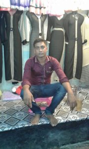 rubel-dans-son-magasin-news-recentes-amis-bangladesh