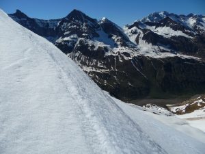 vallee-de-gela-corniches-de-vallee-pinara