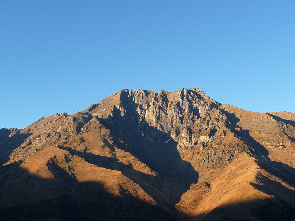 arbizon-versant sud-mais sommet-depasse-2800-metres-et-vraimen-pas-neige-balade-du-cote-col-nobis