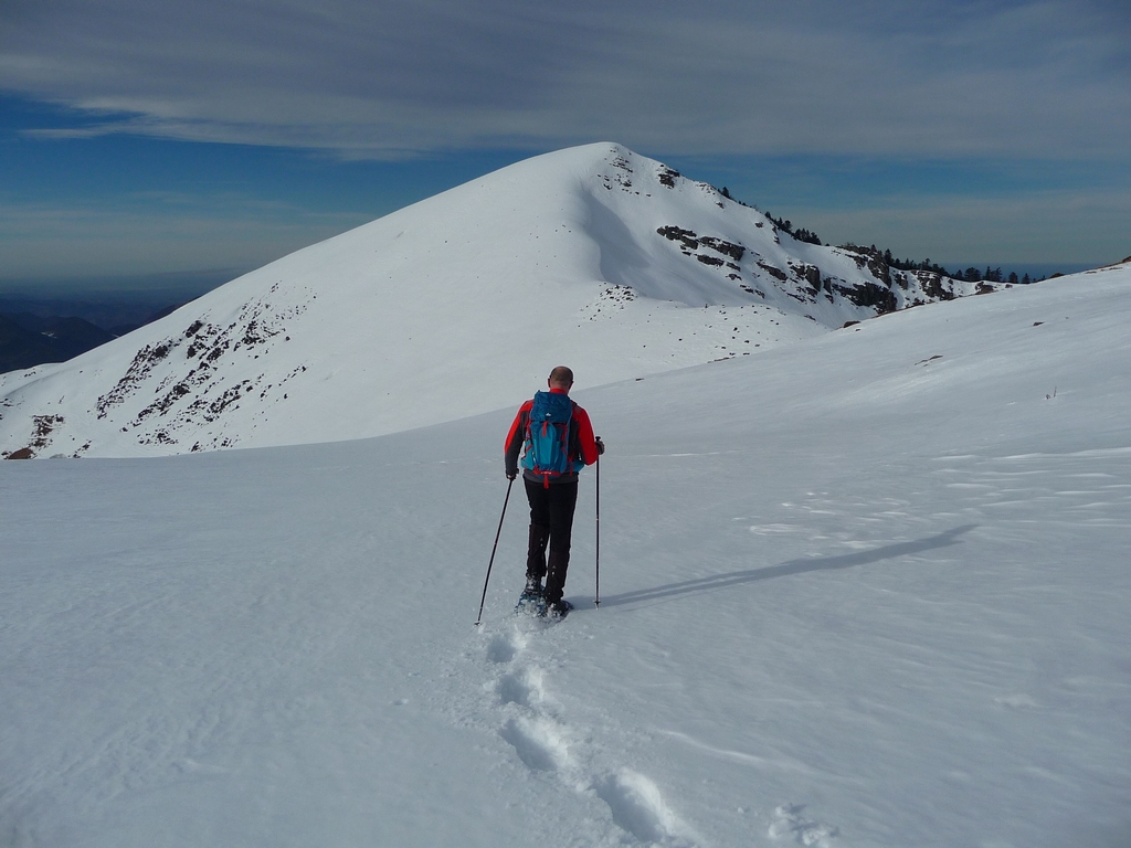 toujours-dans-belle-neige-nous-nous-rapprochons-montaut-du-col-de-bas-au-pic-montaut