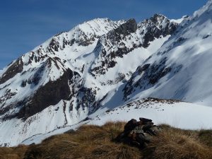 cairn-dans-pyrenees-in-memoriam-julfakkar-et-sultana-in-memoriam-julfakkar-et-sultana