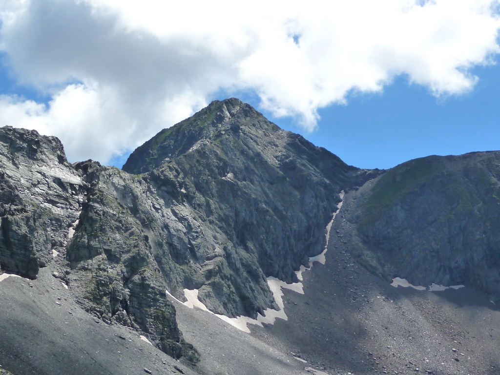 par-ce-mauvais-couloir-eboulis-on-peut-relier-vallee-moudang-sur-hauts-baricave