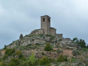 eglise-a-ete-batie-sur-hauteur-bagueste