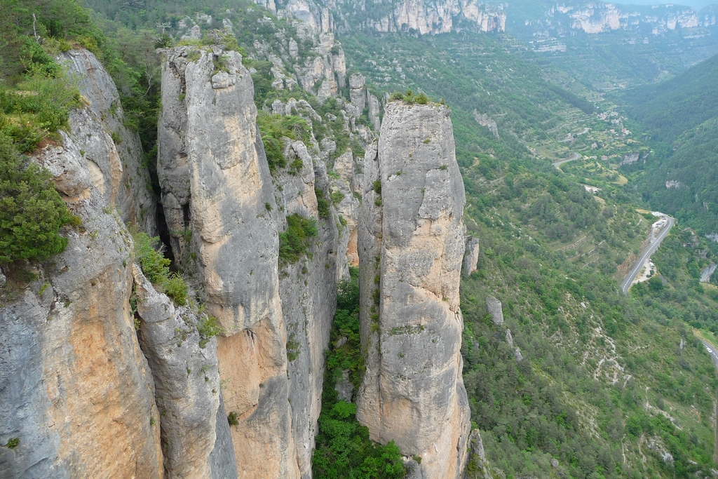 gorges-de-jonte-une-boucle-dans-gorges-tarn-et-jonte