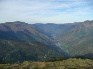 vue-sur-val-aran-en-direction-france-fin-apres-midi-au-pic-aubas