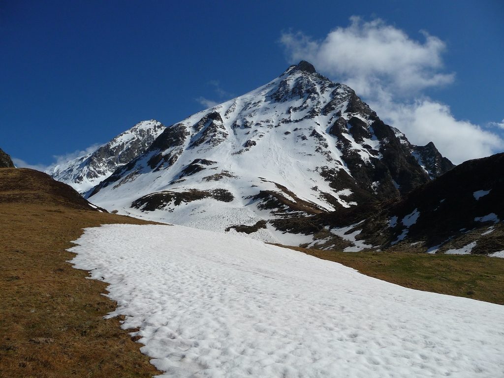 montagne-pichaderes-dans-val-aube