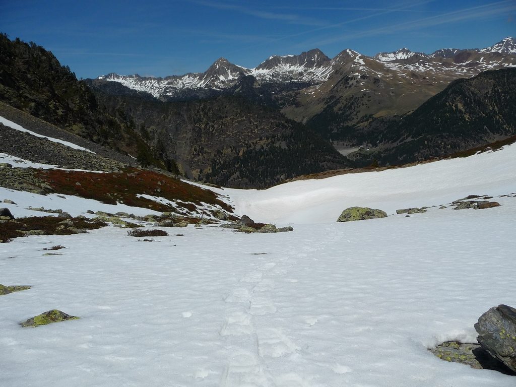 regard-en-arriere-vers-bastan-oule-espiaube-boucle-traoues-vipere-neige