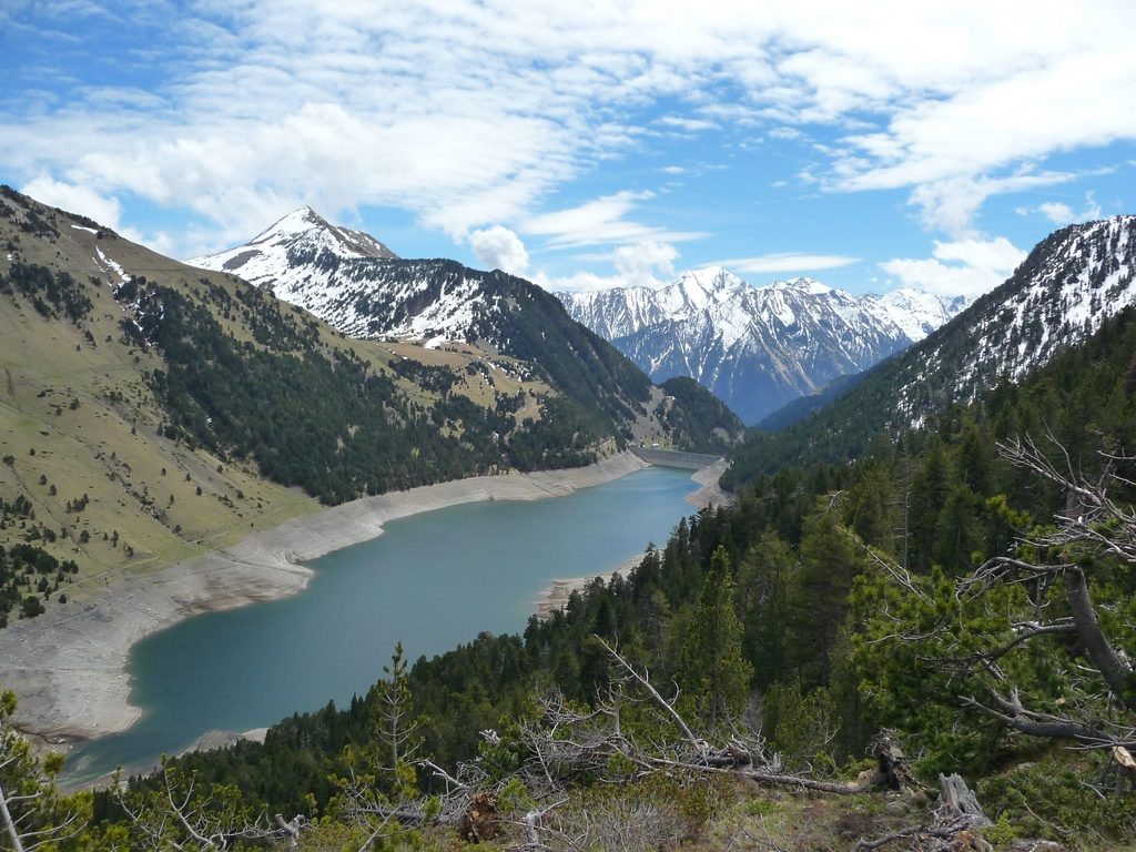 lac-oule-vu-montant-cascaret-destination-raquettes-vallon-estibere