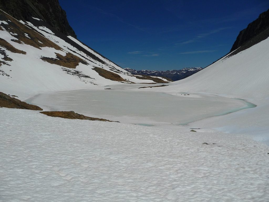 depuis-col-toro-vue-sur-son-lac-trou-toro-col-toro