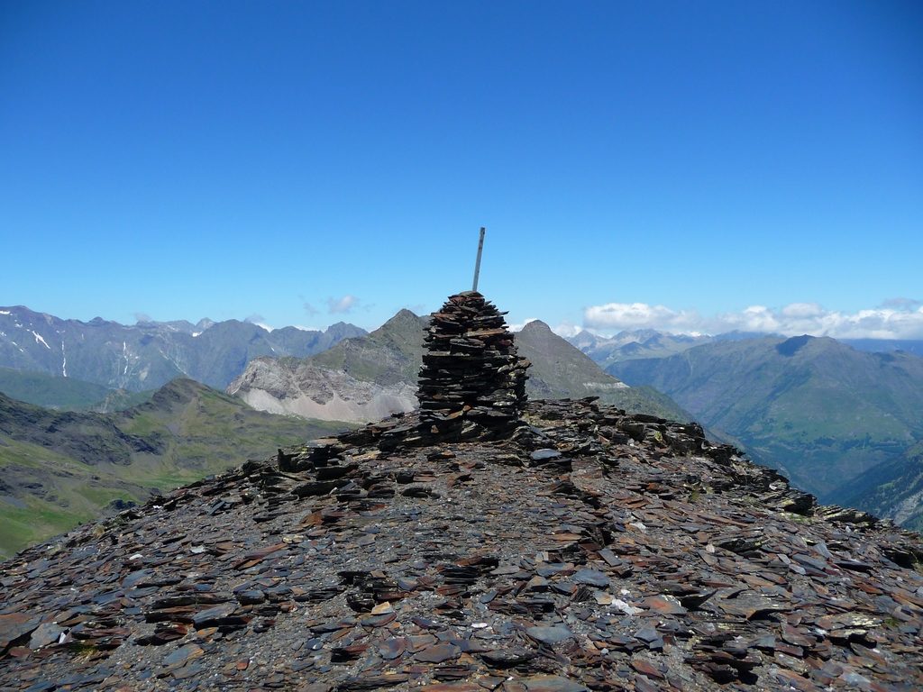 cairn-pic-marty-caberrou