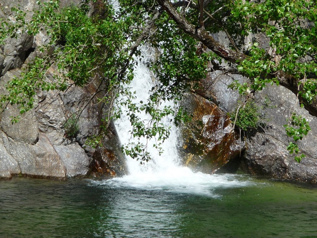 invitation-a-baignade-gorges-heric-caroux